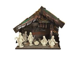 Vintage wooden Nativity Set Made In Italy mid century 1960s - 1970s